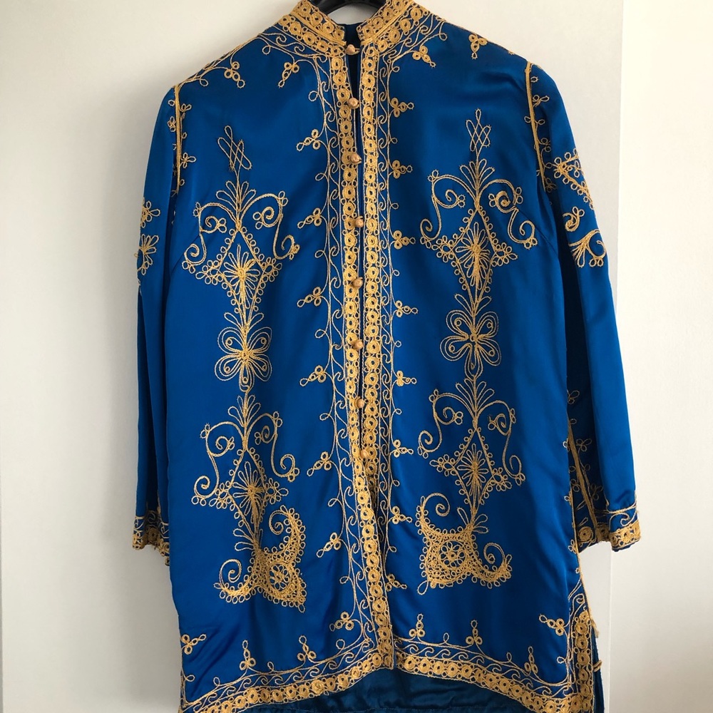 Authentic vintage Chinese embroidered jacket L
